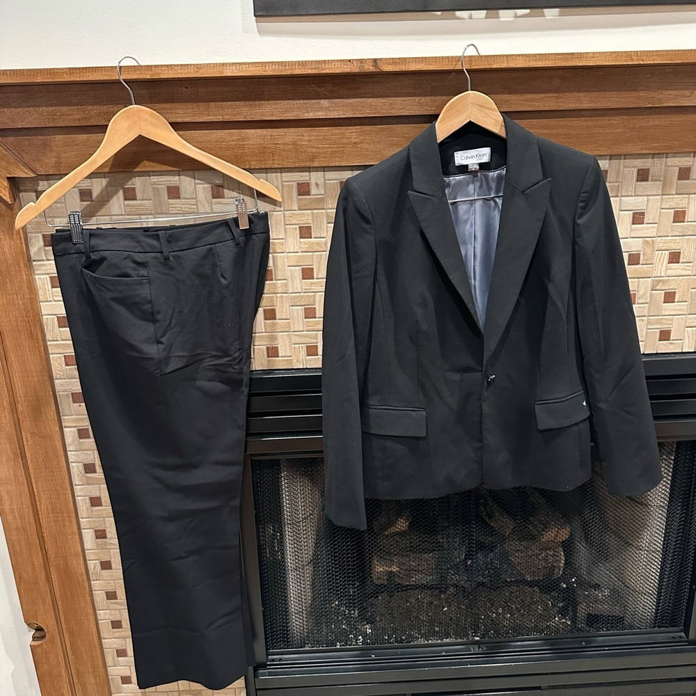 Calvin Klein Black Suit Set. Size 10